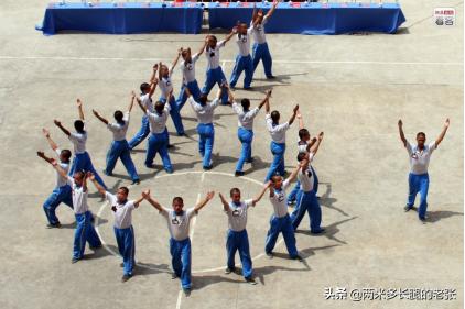 广播体操第三套视频完整版_第五套广播体操教程视频